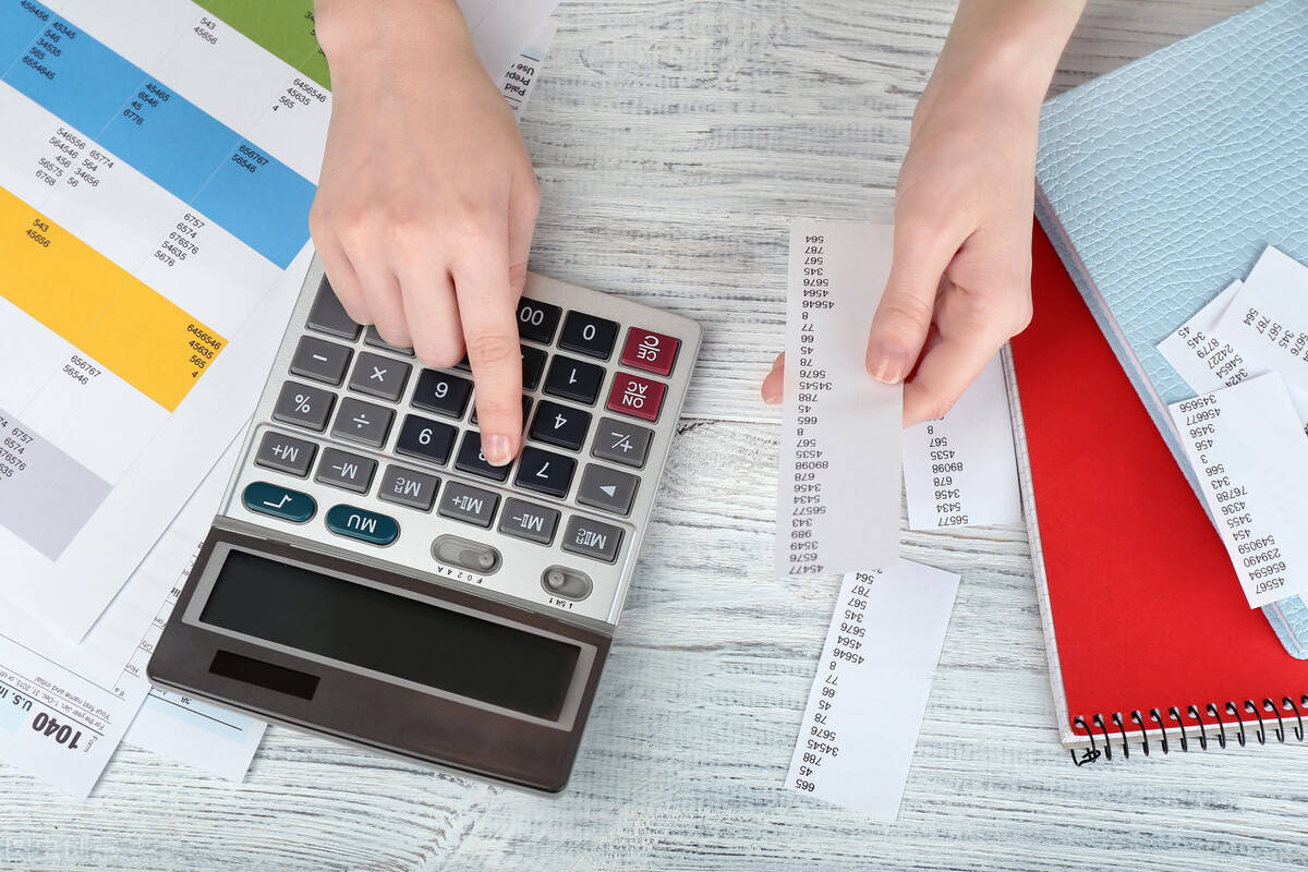 群智咨询：三季度智能手机面板价格整体呈现稳中有降的趋势