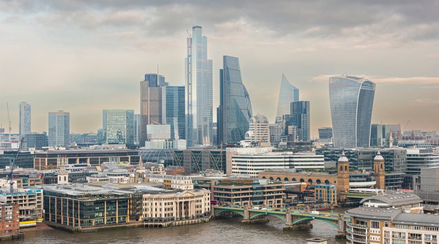 第三届“贵港甄选”周末集市在市区举行